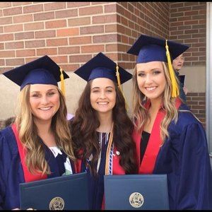 Meet your Posher, Kayla